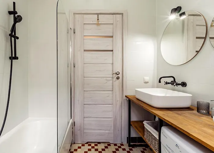 House Escape 格丁尼亚